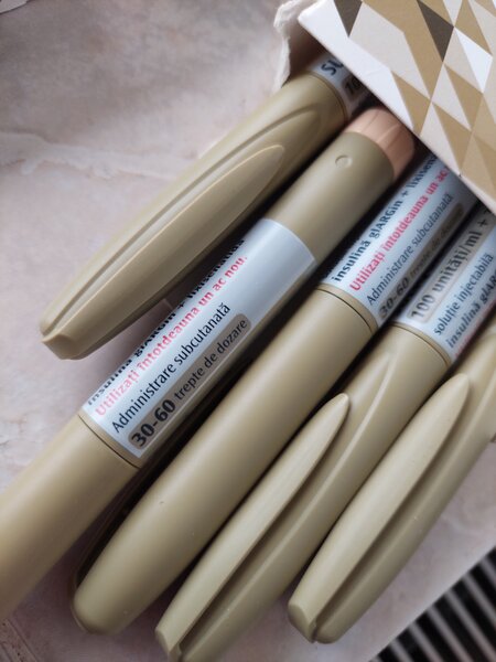 Pen, stilou insulina, stilouri noi.